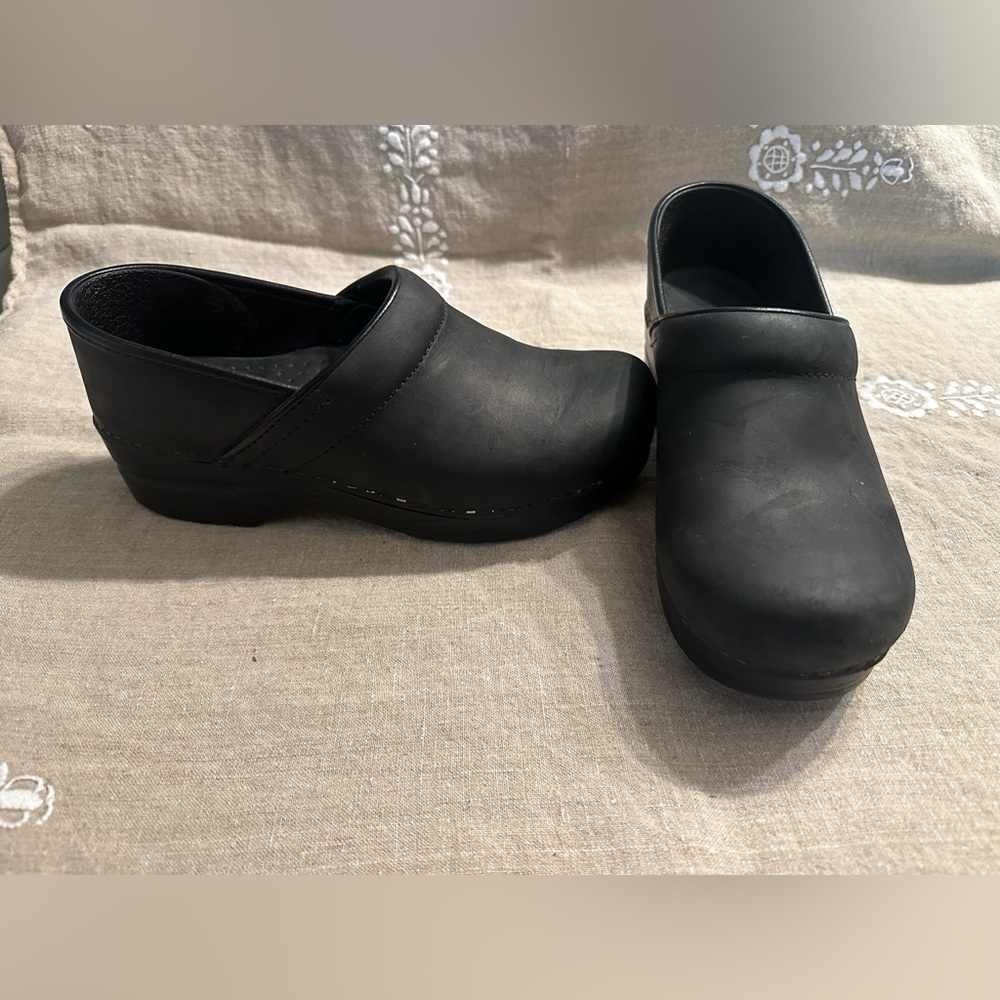 Dansko, size 38, new in box, only worn once on carpet, black oil
